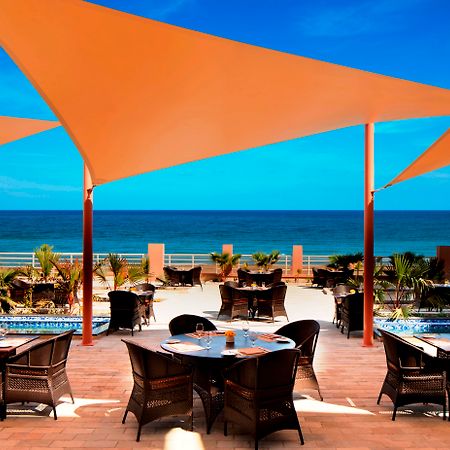 Radisson Blu Hotel & Resort, Sohar Exteriör bild The beach at the Sheraton Tel Aviv